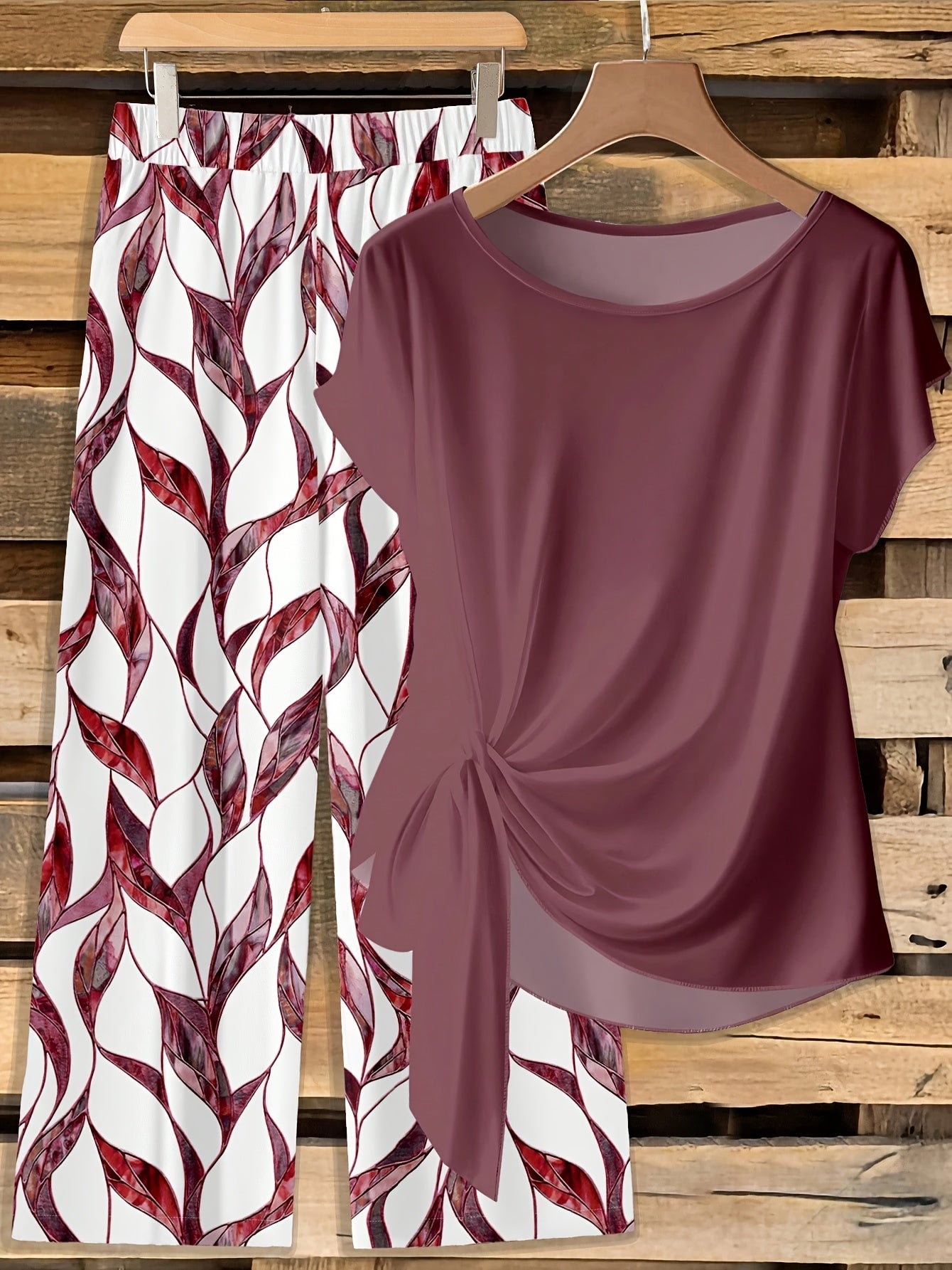 Montarello Leaf Print Women's 2-Piece Top & Trouser Set