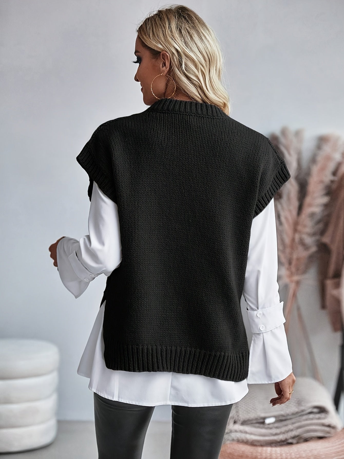 Montarello Women's Sweater Vest Cable Knit Round Neck
