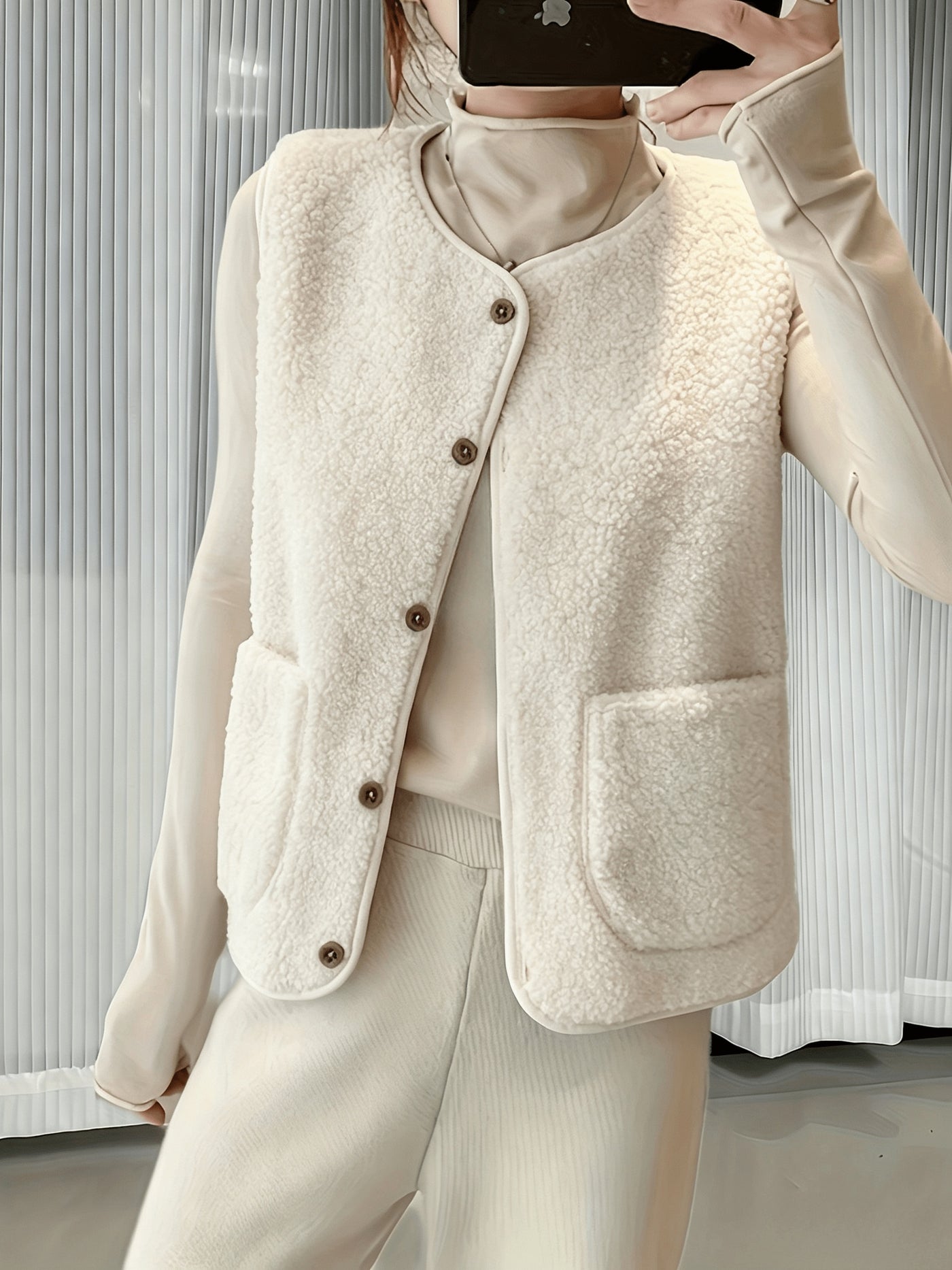 Montarello Women's Gilet Borg Teddy Button Front