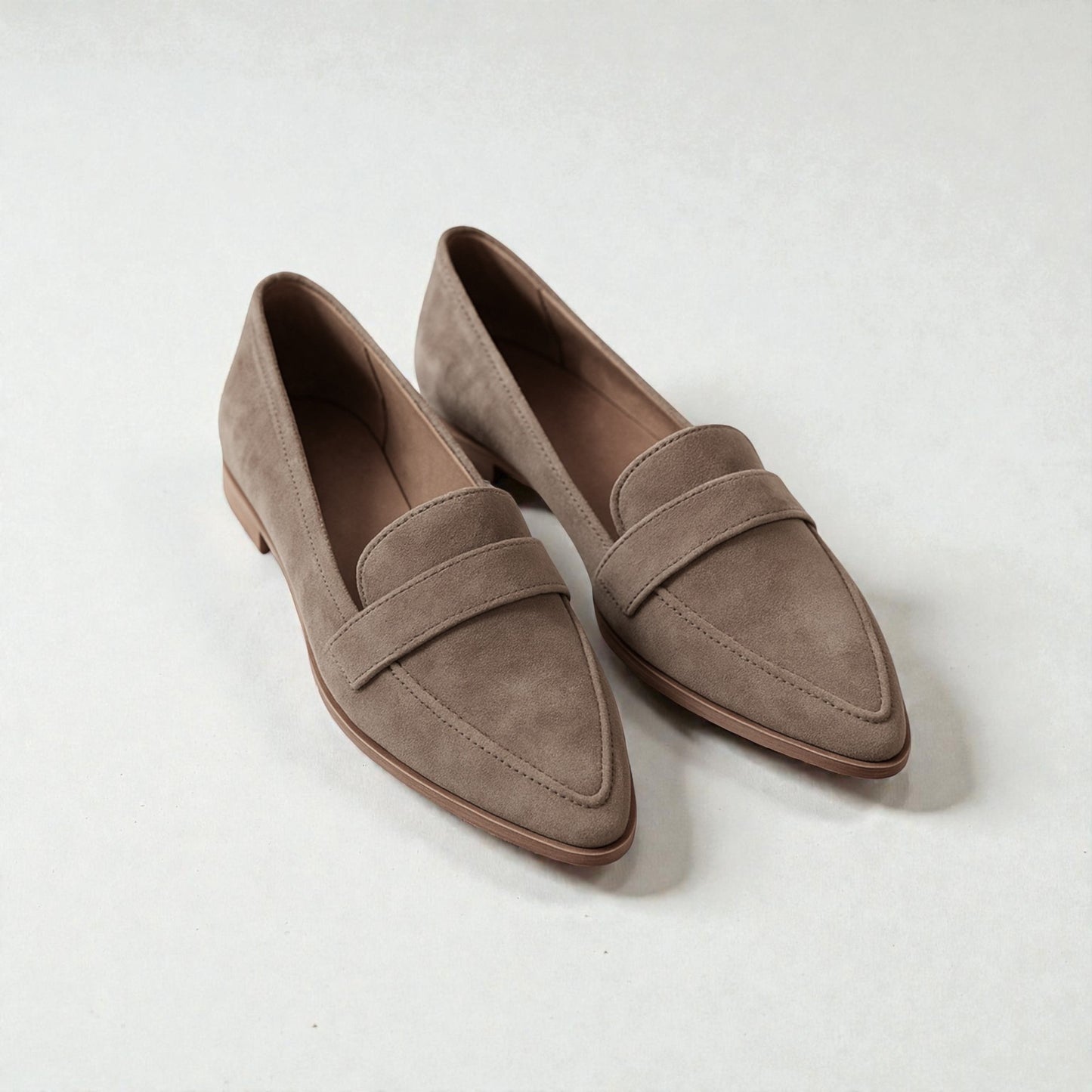 Montarello Women’s Retro Pointed-Toe Loafers