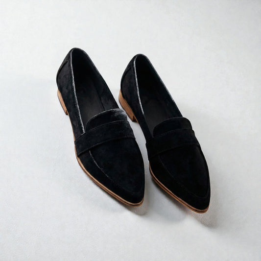 Montarello Women’s Retro Pointed-Toe Loafers