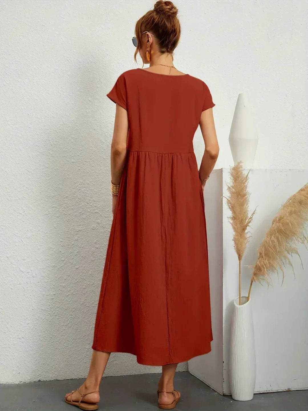 Montarello Women's Short-Sleeve Round Neck Pocket Midi Summer Dress