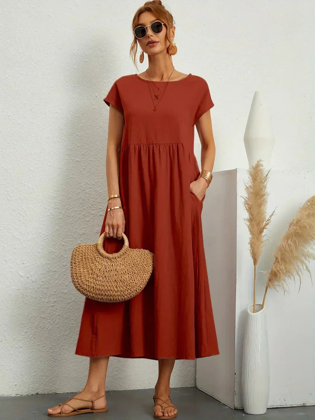 Montarello Women's Short-Sleeve Round Neck Pocket Midi Summer Dress