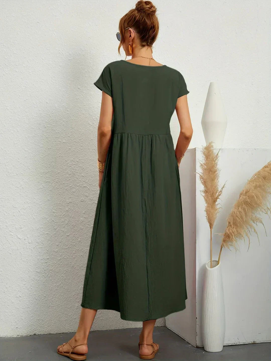 Montarello Women's Short-Sleeve Round Neck Pocket Midi Summer Dress