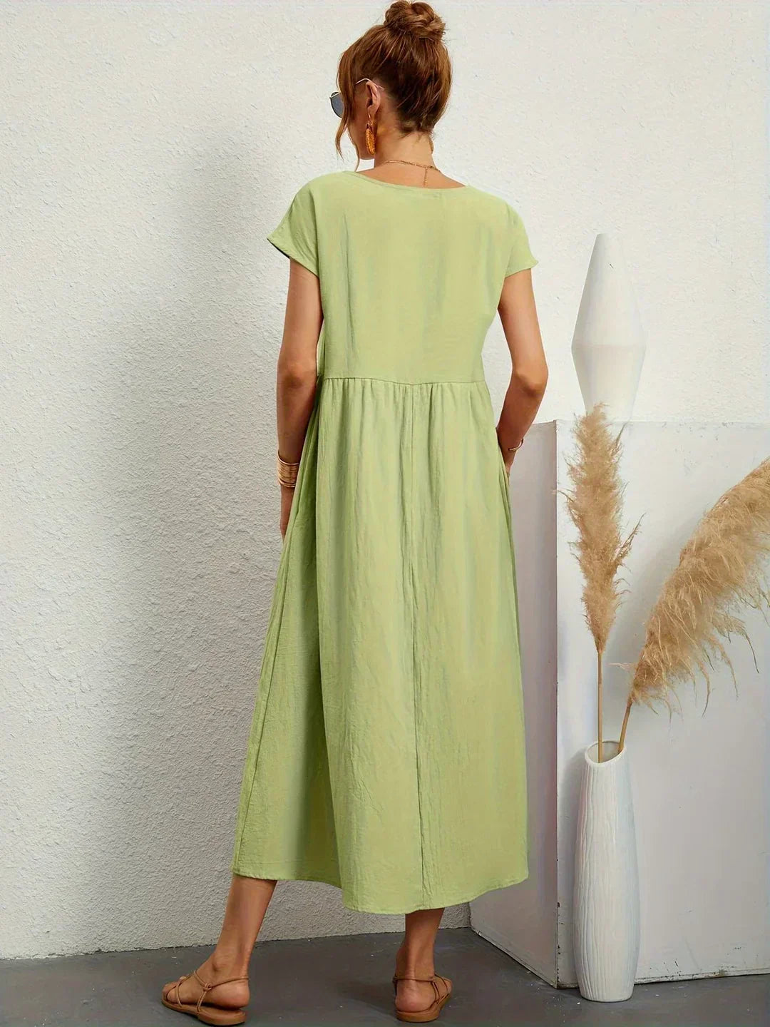Montarello Women's Short-Sleeve Round Neck Pocket Midi Summer Dress