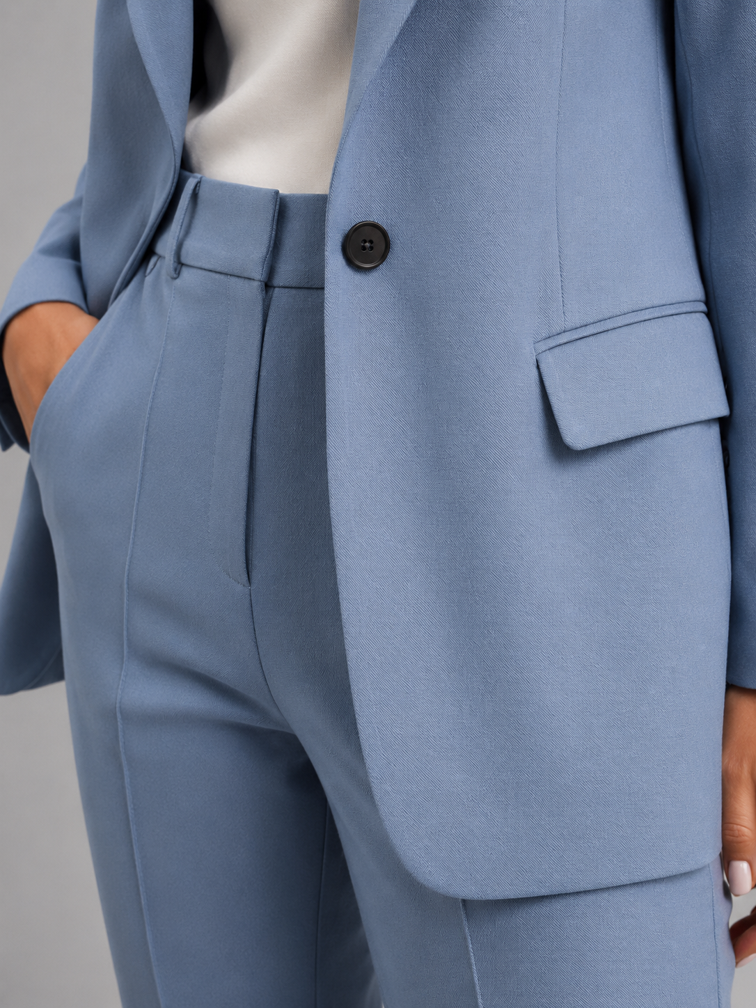 Montarello Women's Tailored Blazer and High-Waist Trouser Suit Set