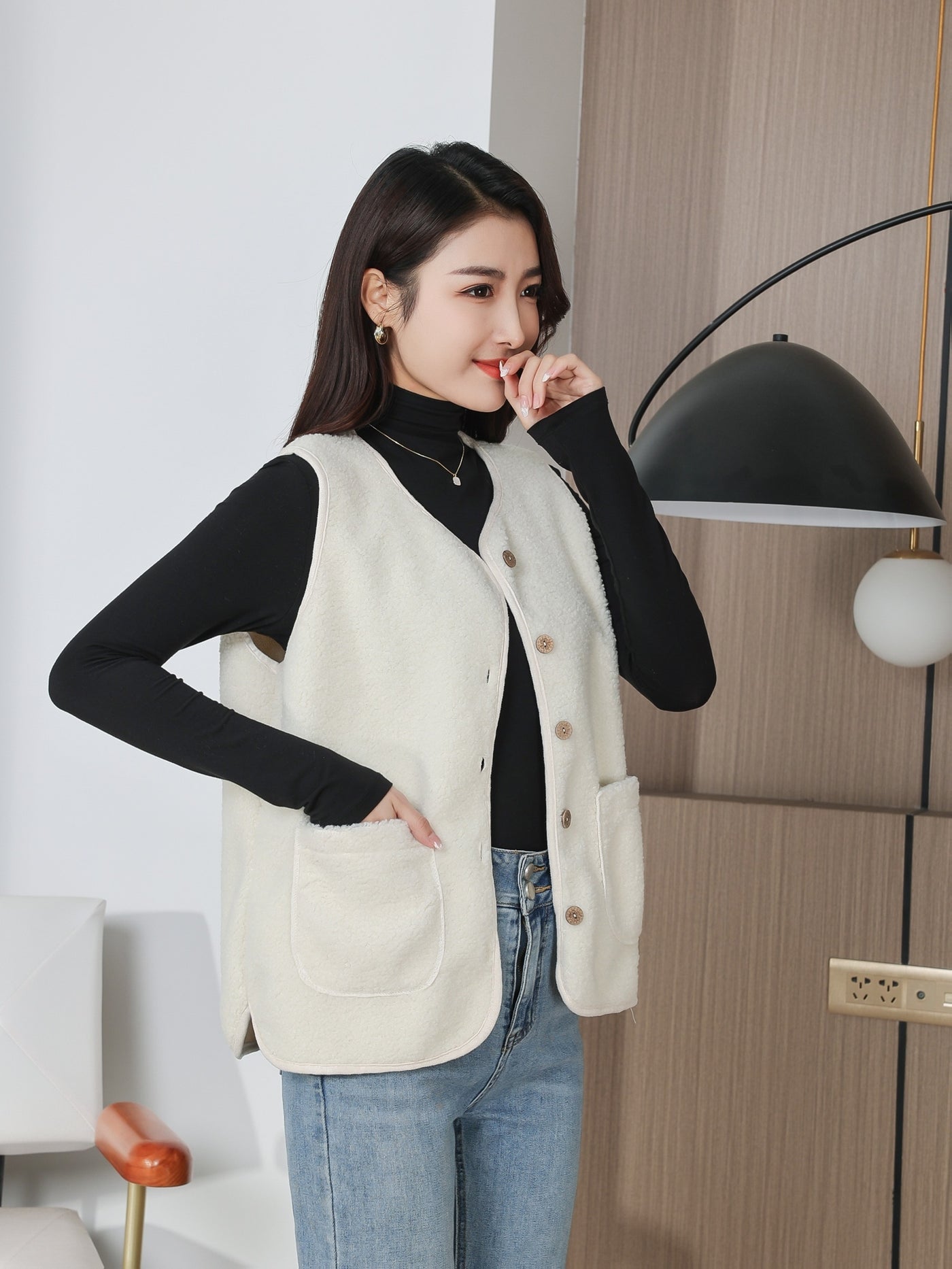 Montarello Women's Gilet Borg Teddy Button Front