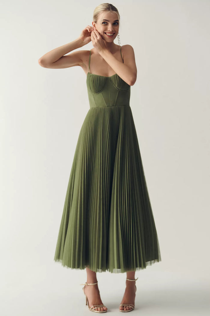 Montarello Women's Sweetheart Neck Open-Back Pleated Midi Dress