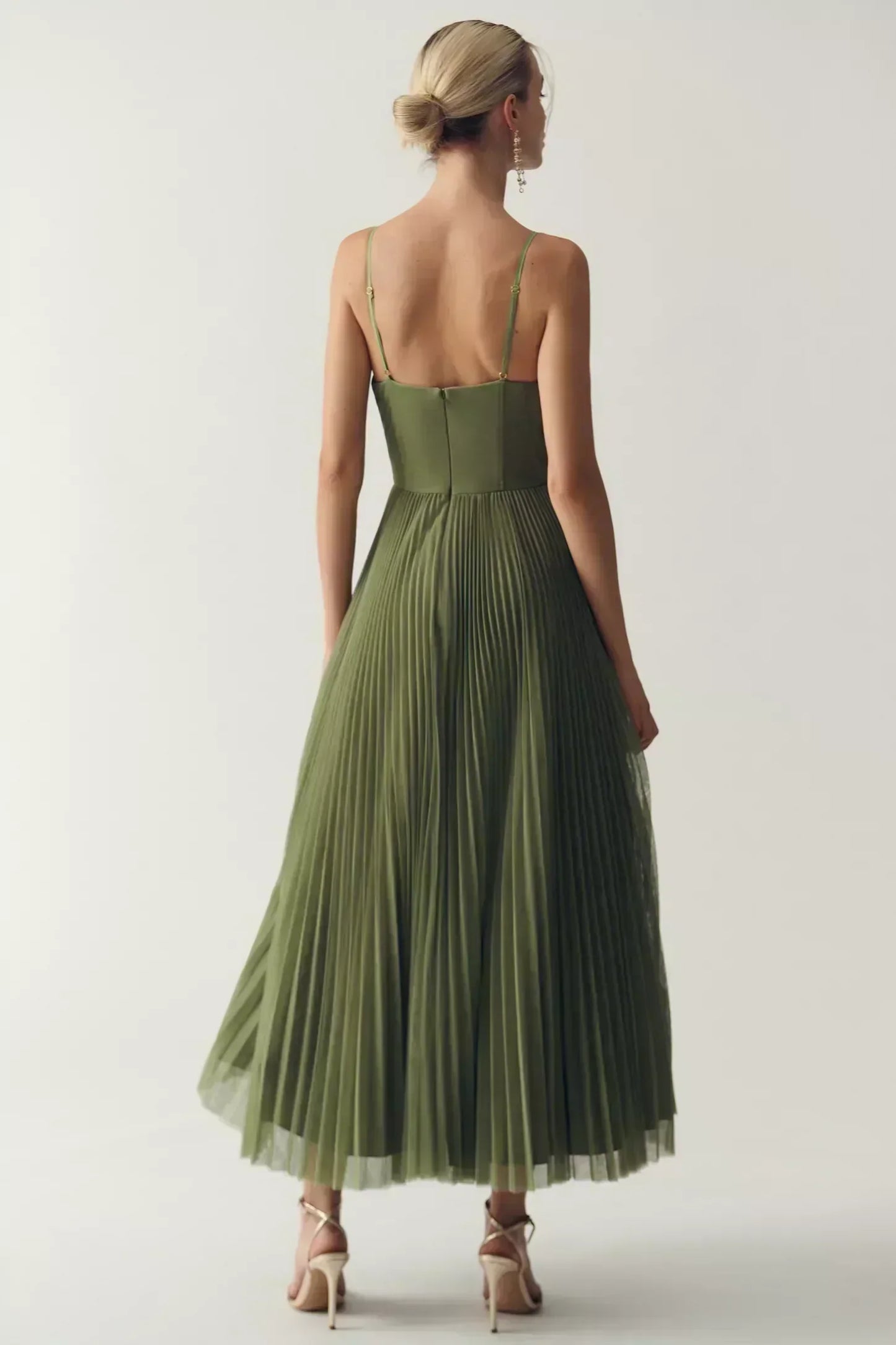 Montarello Women's Sweetheart Neck Open-Back Pleated Midi Dress