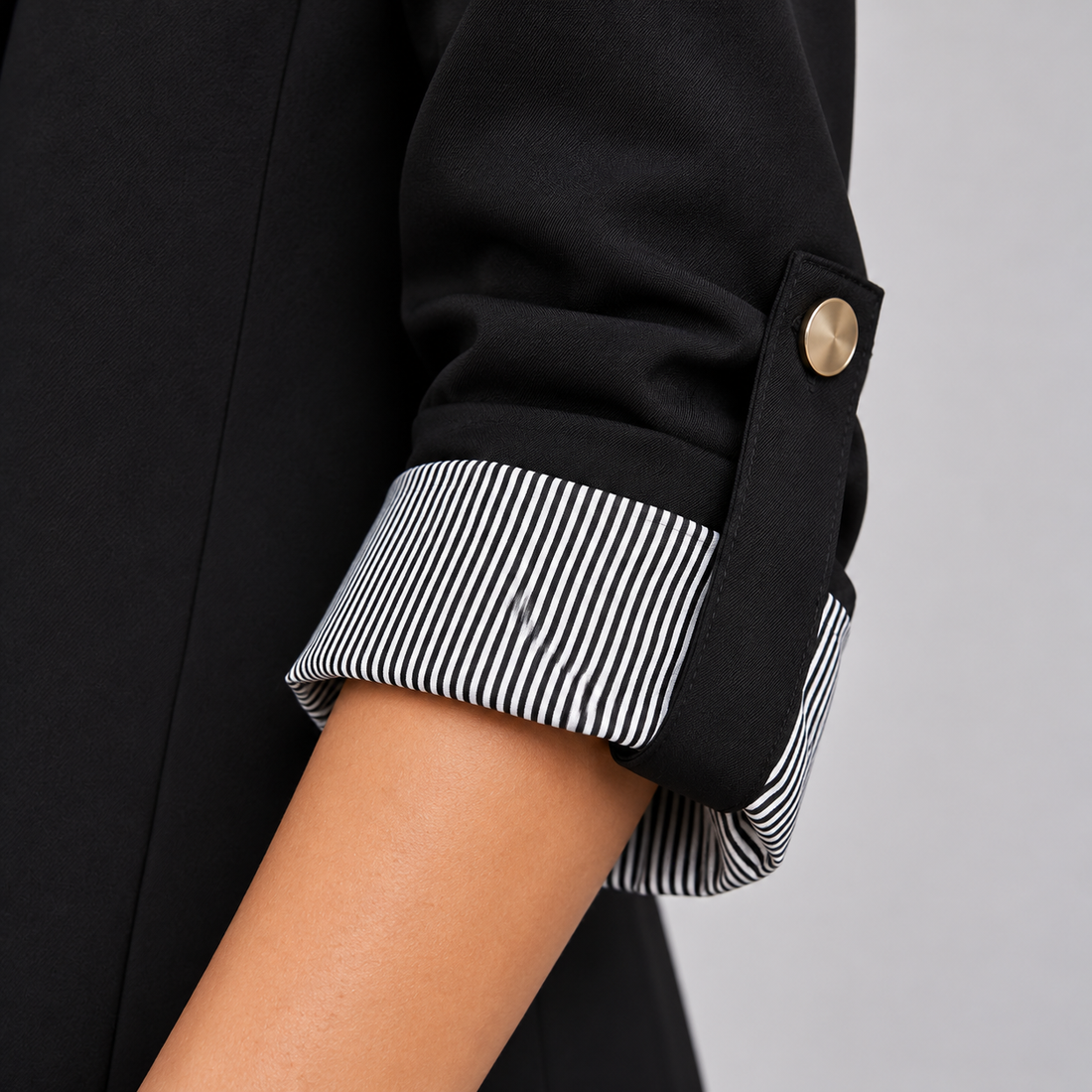 Montarello Women's Open Front Ruched Sleeve Blazer – black sleeve detail
